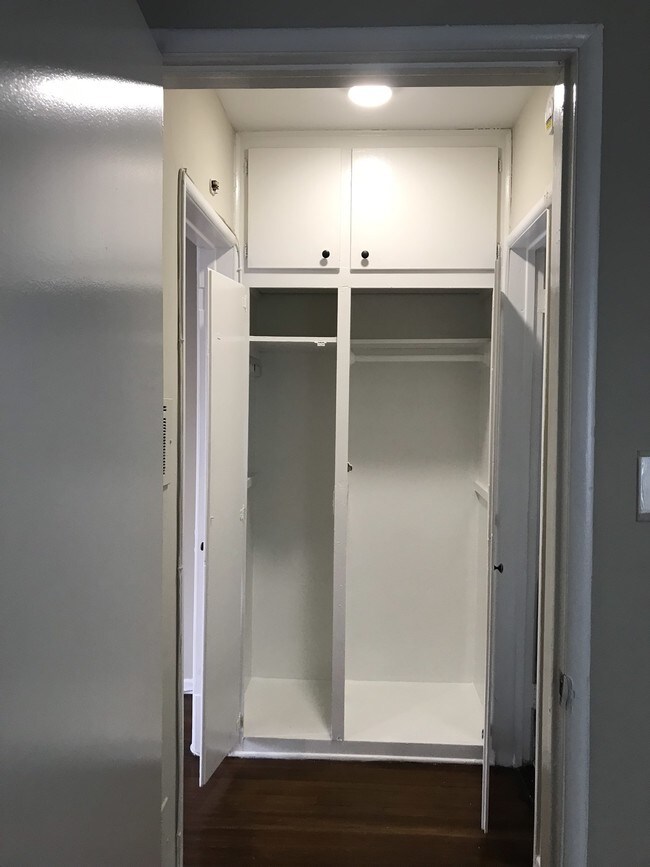 917 N Hudson Ave unit 1, Los Angeles, CA 90038 - photo 4