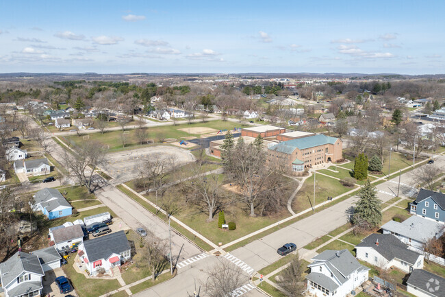 Barrie Elementary School has plenty of green space for kids to enjoy the outdoors.