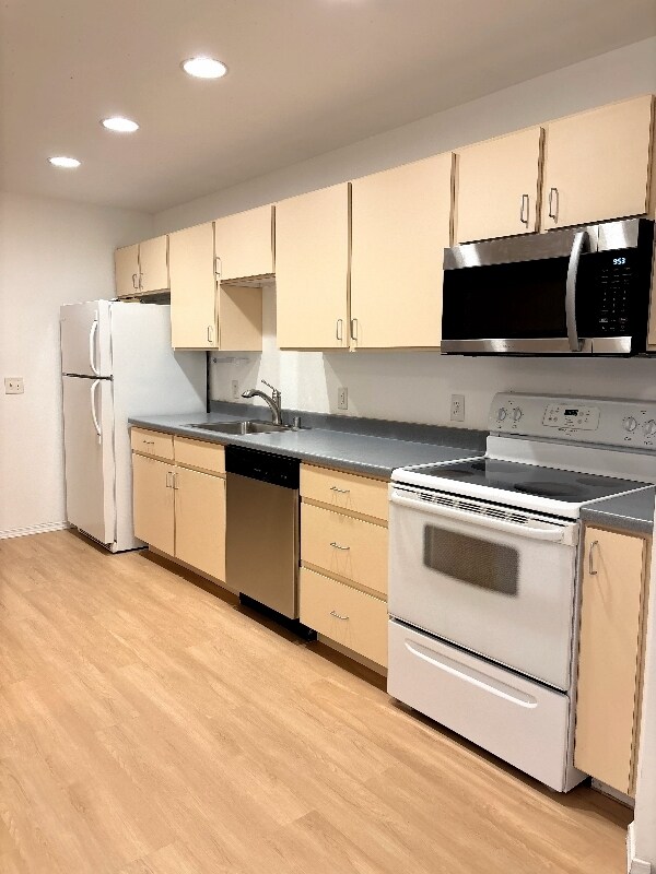 1949 S 9th St W unit B, Missoula, MT 59801 - photo 7