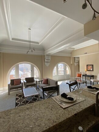 803 E 6th St Unit 4404, Newport, KY 41071