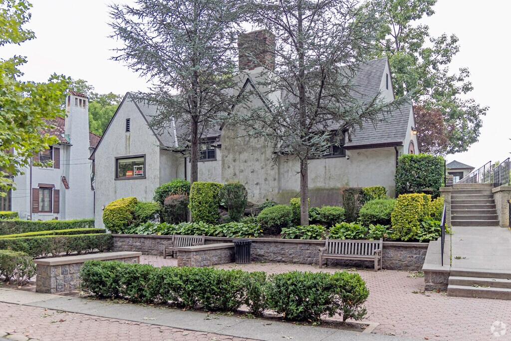 Horace Mann Lower Division ranks within the top 20% of private schools in New York.