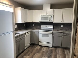 100 Maple St Unit 102 Maple Street Phoenix, Phoenix, OR 97535