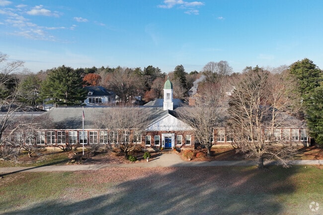 Bessie Buker Elementary School has a large campus to accommodate all students.