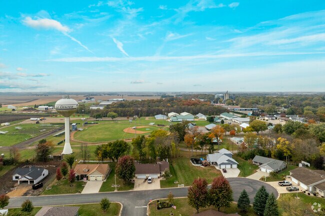 Le Center offers outdoor recreation and residential living spaces.