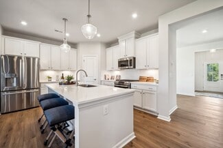 318 Cavalier Ln SE, Acworth, GA 30102