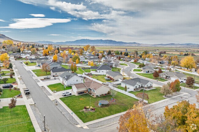 Richmond pairs open spaces with convenient shopping in Cache Valley.