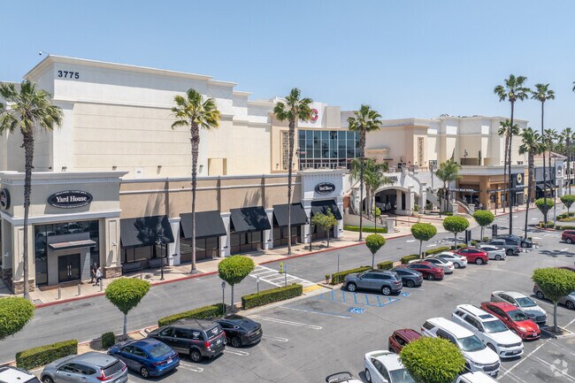 Everyone can enjoy a variety of dining, shopping, and entertaining options at Galeria At Tyler.