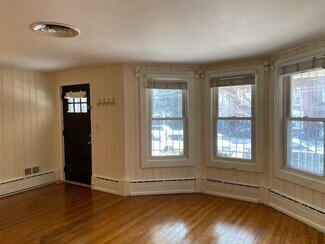 170 Belmont Ave Unit 170Belmont Avenue Floor 1, Jersey City, NJ 07304