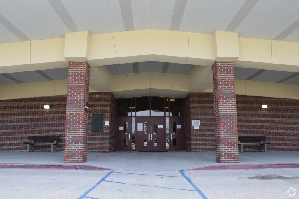 Main Entrance to Duplessis Primary School in Ascension Parish, Gonzales LA