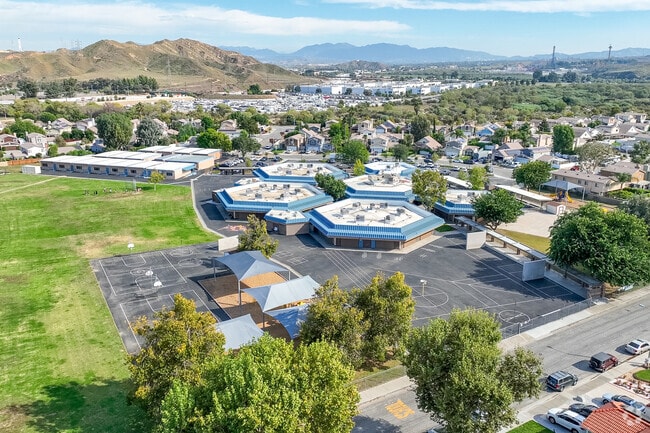 Val Verde students start out at Live Oak Elementary.