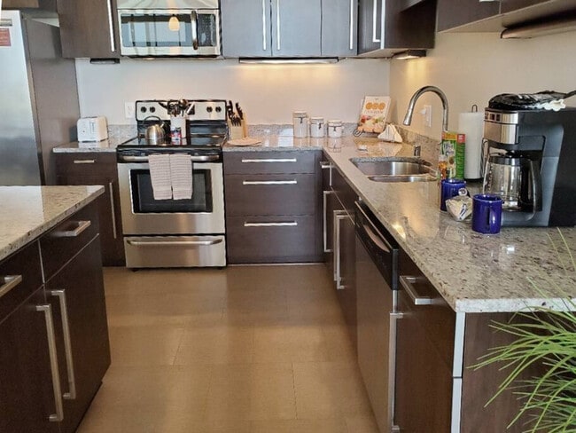 1813 E Jarvis St unit ID1073577P, Shorewood, WI 53211 - photo 6