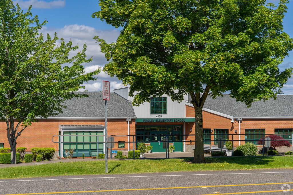 Children can attend Findley Elementary School in Bethany.