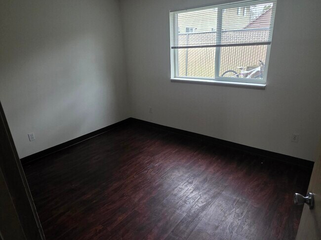 753 Clay St E unit 1, Monmouth, OR 97361 - photo 6