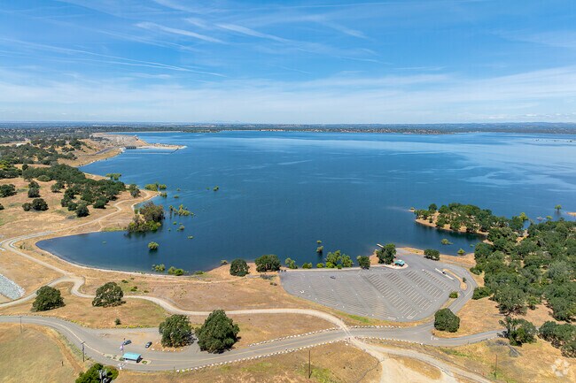 Folsom Point State Recreation Area provides a large space for outdoor recreation.