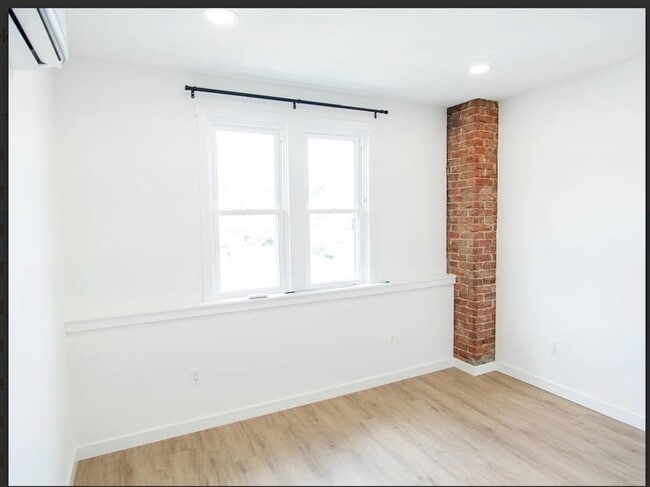 1915 W Livingston St unit 2, Allentown, PA 18104 - photo 3