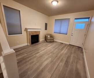 9270 SE Caruthers St, Portland, OR 97216