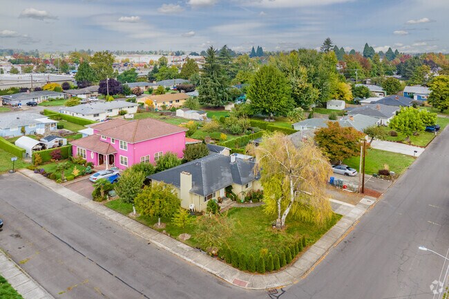Four Corners homes extend toward Lancaster Drive NE on Salem’s east side.