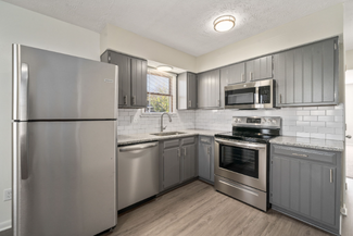 108 North St, Gahanna, OH 43230