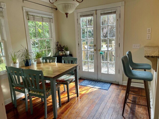 13 Elizabeth St unit 13 Elizabeth St Unit, Charleston, SC 29403 - photo 4