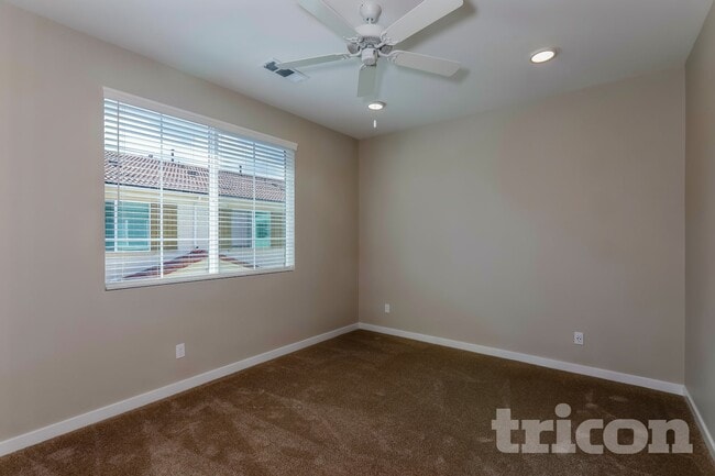 24933 Siempre Ct, Wildomar, CA 92595 - photo 7