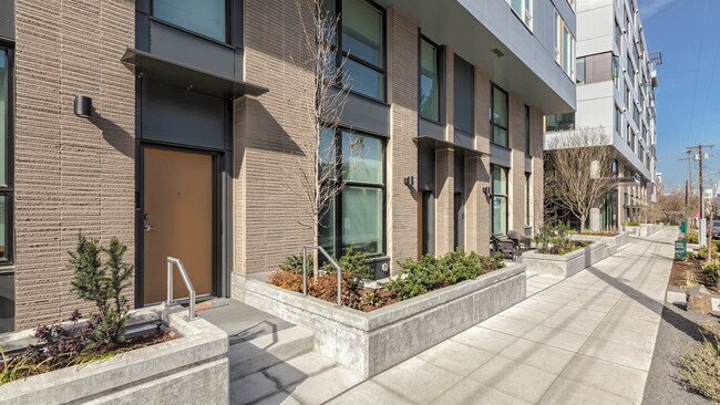 Cascade, Seattle, WA 98109 - photo 5