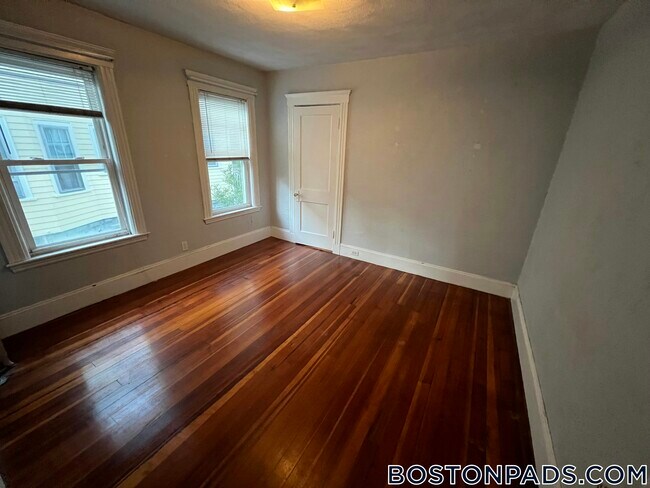 43 Orchard St unit 1, Medford, MA 02155 - photo 7