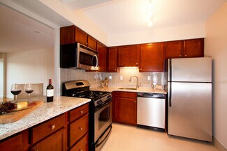 1570 Tremont St Unit 207, Boston, MA 02120