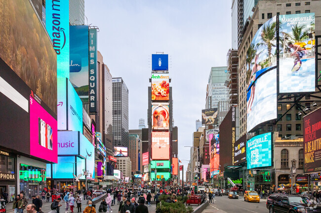 Times Square, New York Real Estate & Homes for Sale - Homes.com