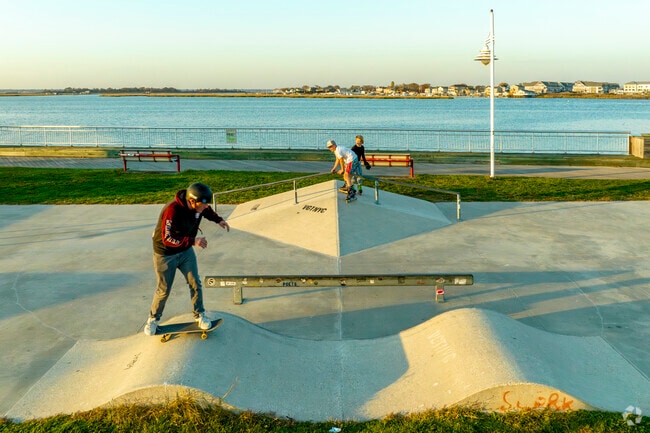 Spend time on the funbox at the Long Beach Skateboard Park, built for all skill levels.