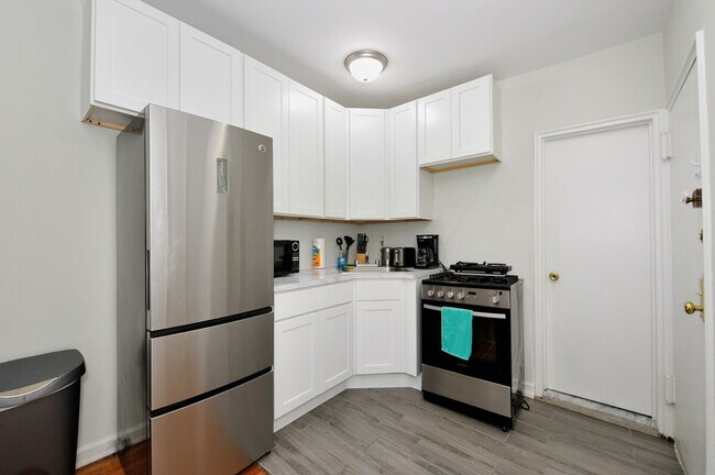 442 E 78th St unit ID1323914P, New York, NY 10075 - photo 3