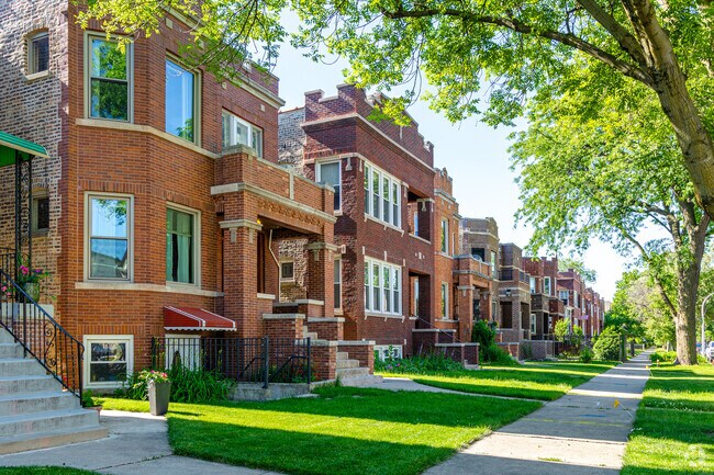 A large portion of Avondale homes are Chicago brownstones.