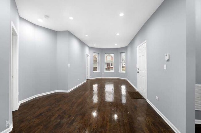 7210 S Carpenter St unit 1, Chicago, IL 60621 - photo 2