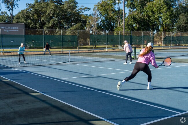 The Alexandria Tennis Complex has several courts and is open to the public for free play.