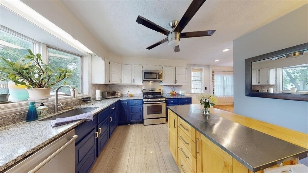 54 Sheridan Ave unit 2, Medford, MA 02155 - photo 1