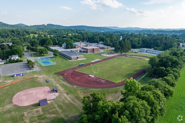 Salem High School is ranked #2 in the Glens Falls, NY metro area.