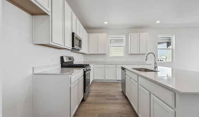 240 Lark Sparrow Way, Bennett, CO 80102 - photo 3