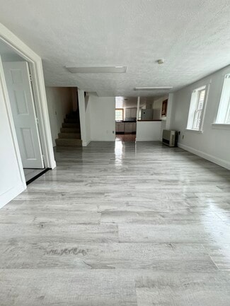 149 Dow Hwy Unit 149A, South Berwick, ME 03908