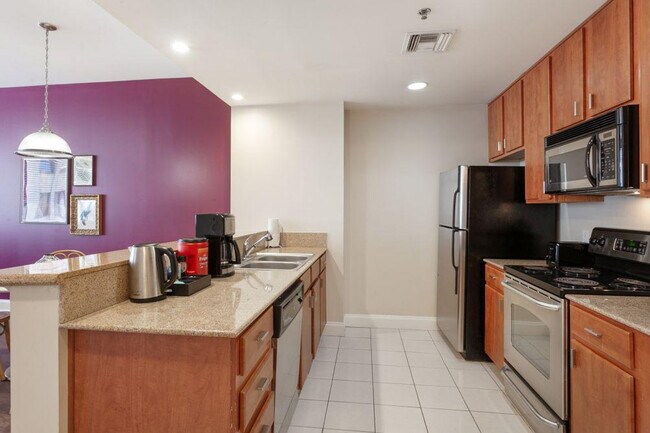925 Common St unit ID1266913P, New Orleans, LA 70112 - photo 5