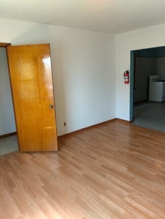 349 Passaic Ave, Lodi, NJ 07644