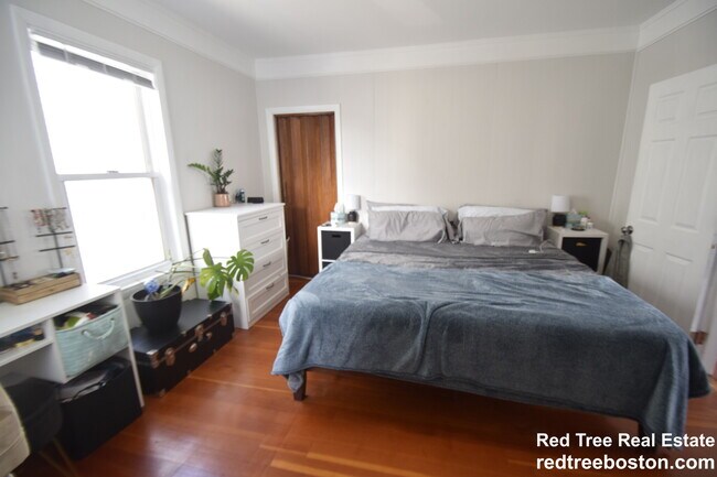 80 Carroll St unit 2, Chelsea, MA 02150 - photo 3