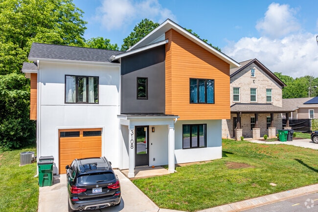 Newer construction homes can be found scattered throughout the Arbor Glen neighborhood.