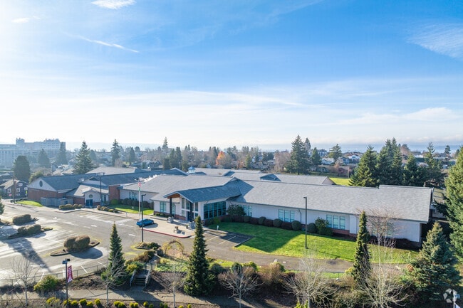 Whittier Elementary serves the city of Everett and surrounding areas.