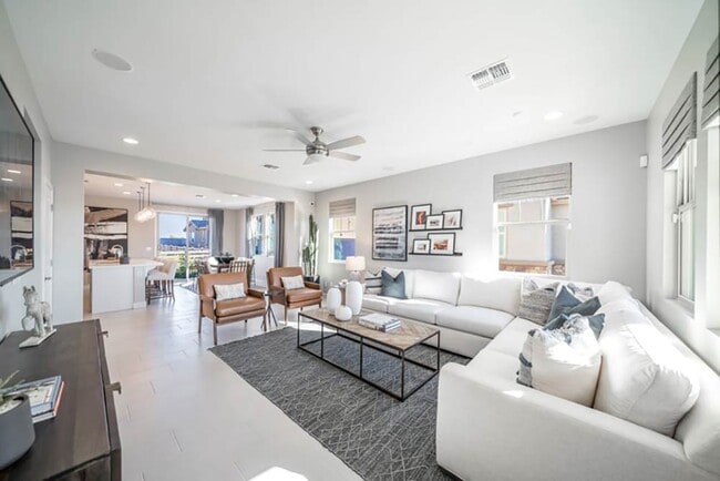 10046 W Piccadilly Rd, Avondale, AZ 85392 - photo 4