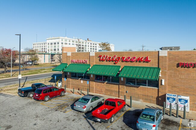 The local Walgreens is the perfect place to run daily errands for residents of Kingsway.