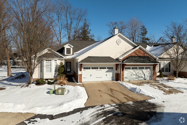 Condominium homes offer low maintenance home ownership in Mentor, ohio.