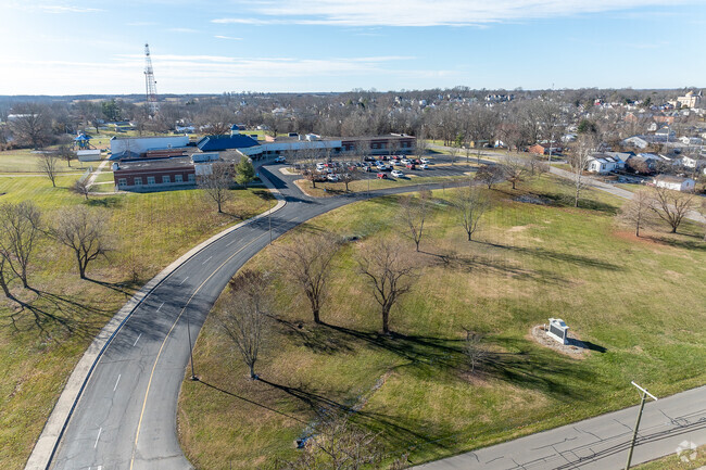 The student population of Shearer Elementary School is 355 and the school serves K-4.
