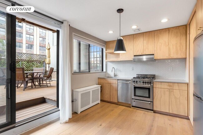 The Penny Lane, New York, NY 10010 - photo 3