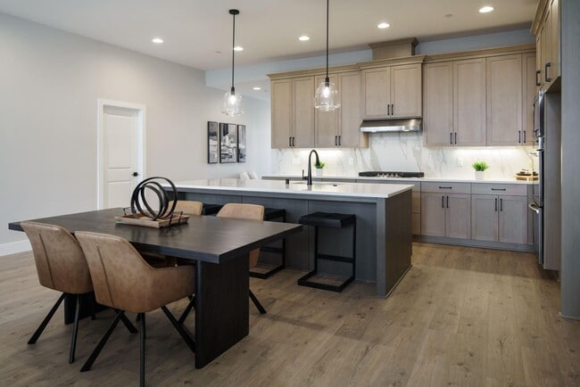 16116 Serres Farms Way, Oregon City, OR 97045 - photo 6