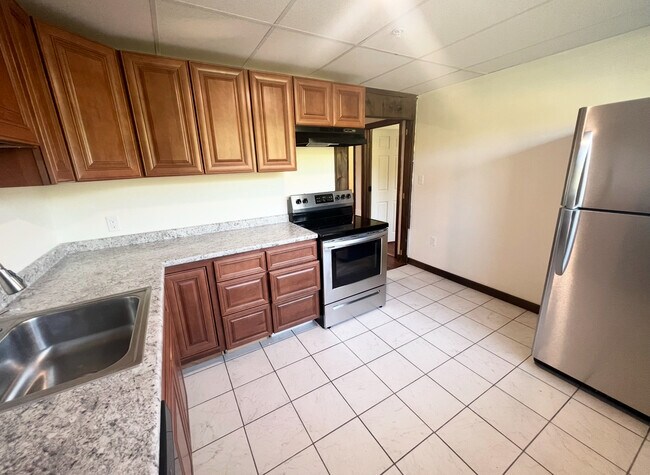 18 Chestnut Dr unit 102, Topsham, ME 04086 - photo 5