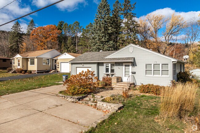 Smithville offers a variety of two- and three-bedroom ranch style homes